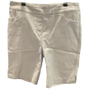 Tribal White Bermuda Pull On Shorts Size 10